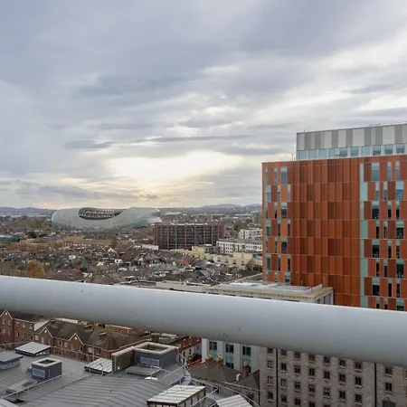 Guestready - Enchanting Views From Millenium Tower Apartment Dublin