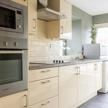 Guestready - Enchanting Views From Millenium Tower Apartment Dublin