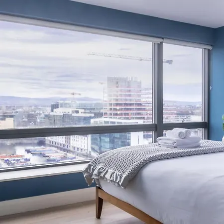 Guestready - Enchanting Views From Millenium Tower Lejlighed *