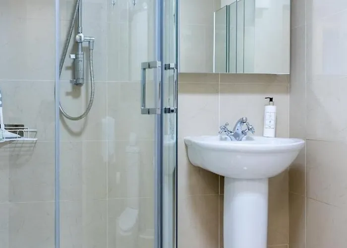 아파트 Guestready - Enchanting Views From Millenium Tower