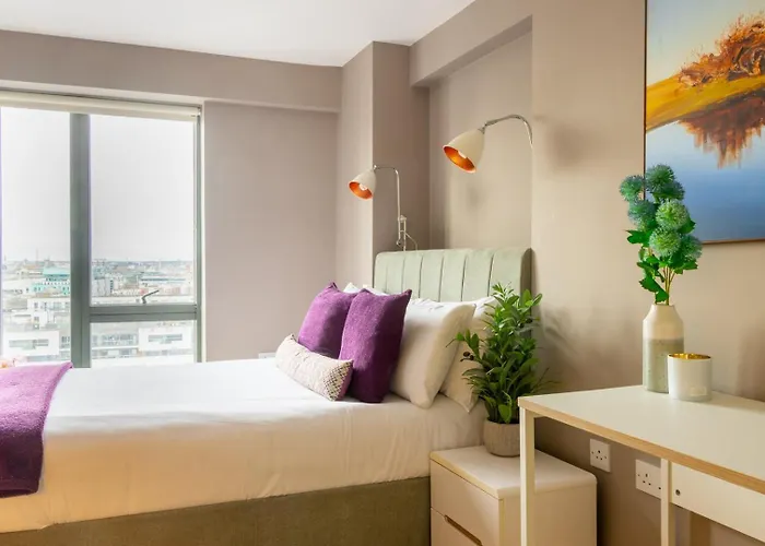 Lägenhet Guestready - Enchanting Views From Millenium Tower