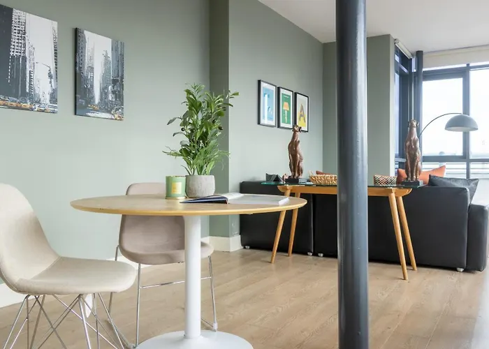 Guestready - Enchanting Views From Millenium Tower Lägenhet Dublin